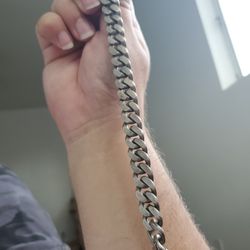 VERY HEAVY Sterling Silver Cuban Chain