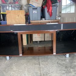 Crutchfield Sound By Bell’o Digital TV Stand