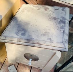 Outdoor Storage Box with Lid hose included