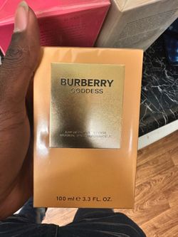 Woman’s Burberry Perfume