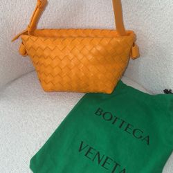 Bottega Veneta Tie Bag In Tangerine 