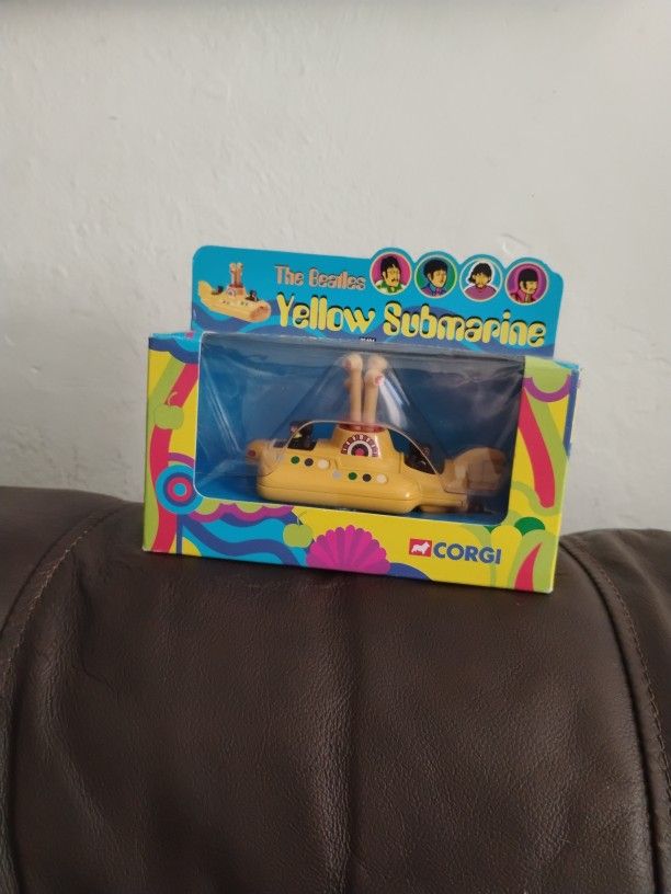 Collectable Corgi Beatles Yellow Submarine