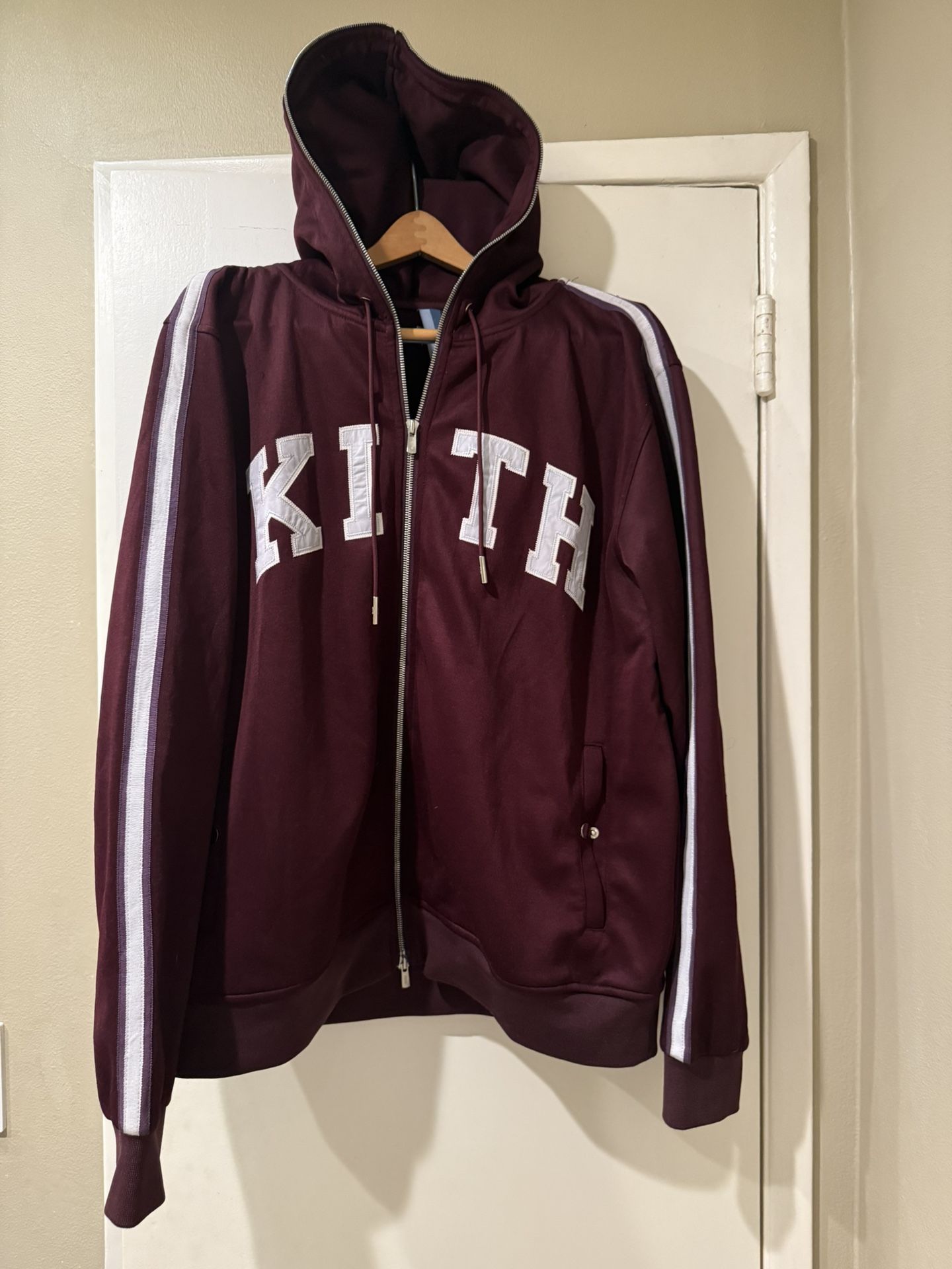 Save 60% - Kith Full-Zip Body Bag Hoodie Track Jacket, Maroon, Men’s XL