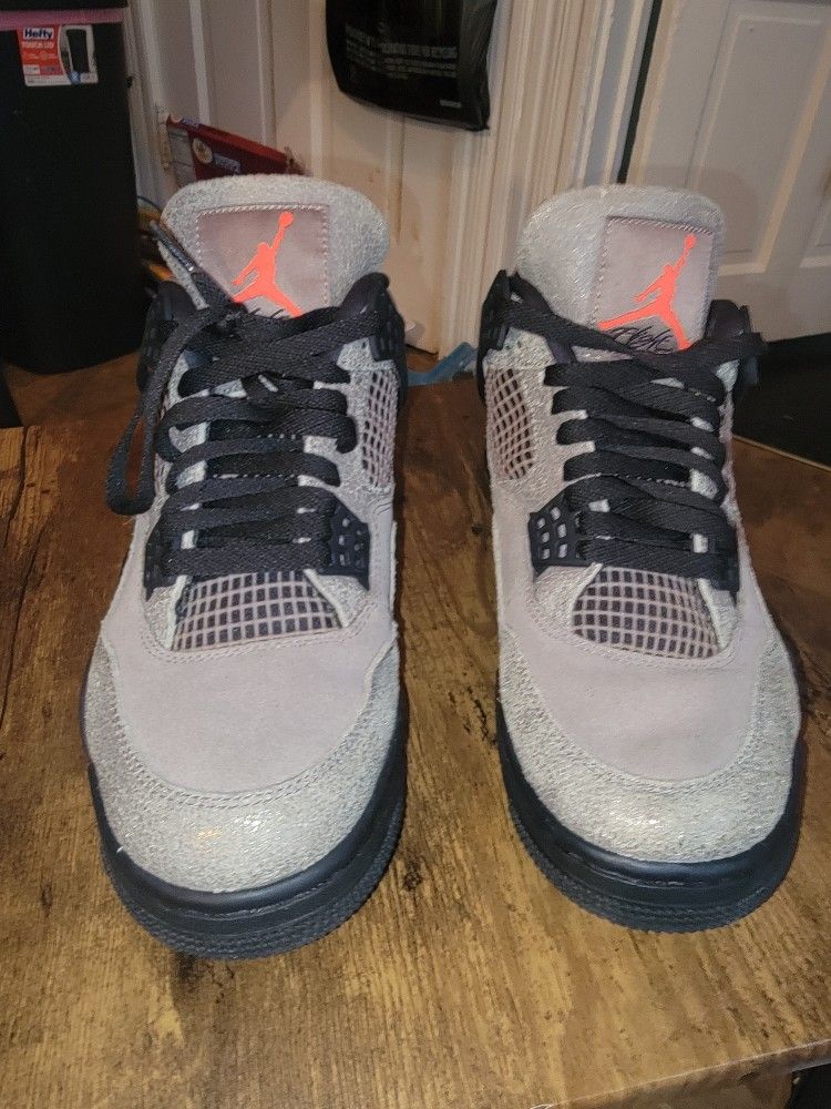 Air Jordan 4 Retro Taupe Haze