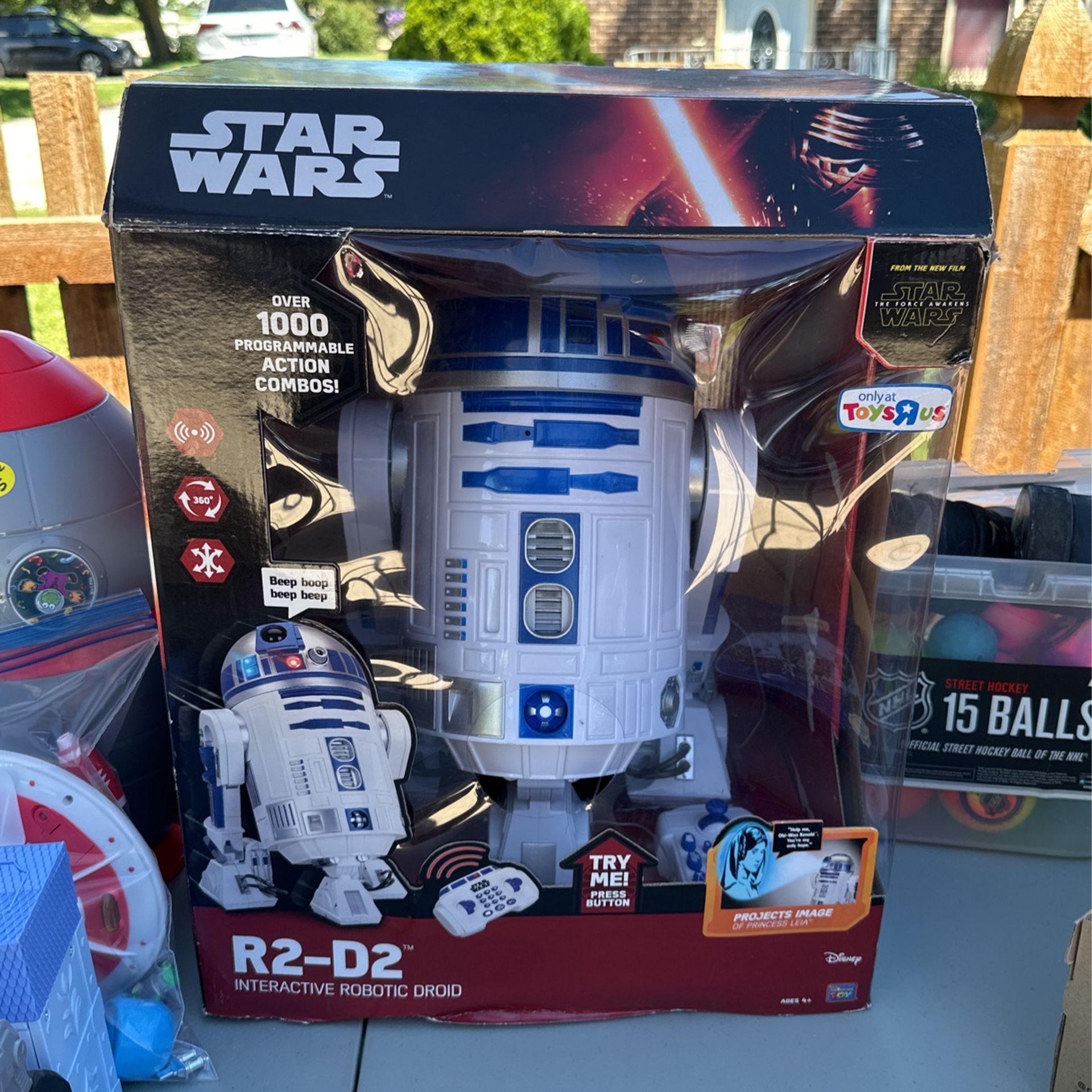 Star Wars Force Awakens R2-D2 16" INTERACTIVE ROBOTIC DROID OPEN