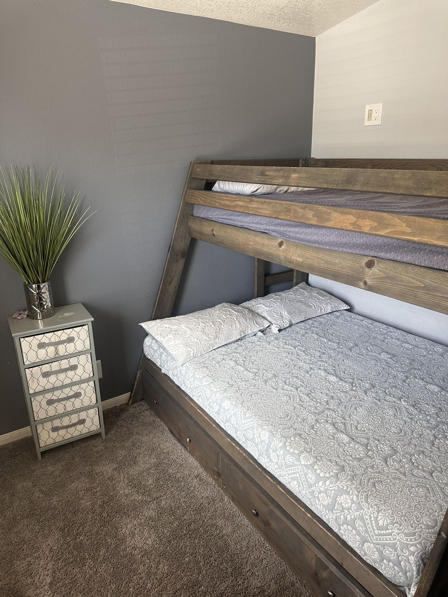 Modern Farmhouse Twin/Full Bunk Bed with 3rd bed