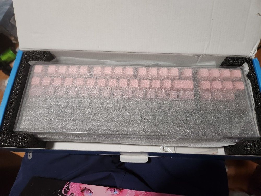 🎮 **MageGee LIGHT100 Wireless Mechanical Keyboard (Pink)**