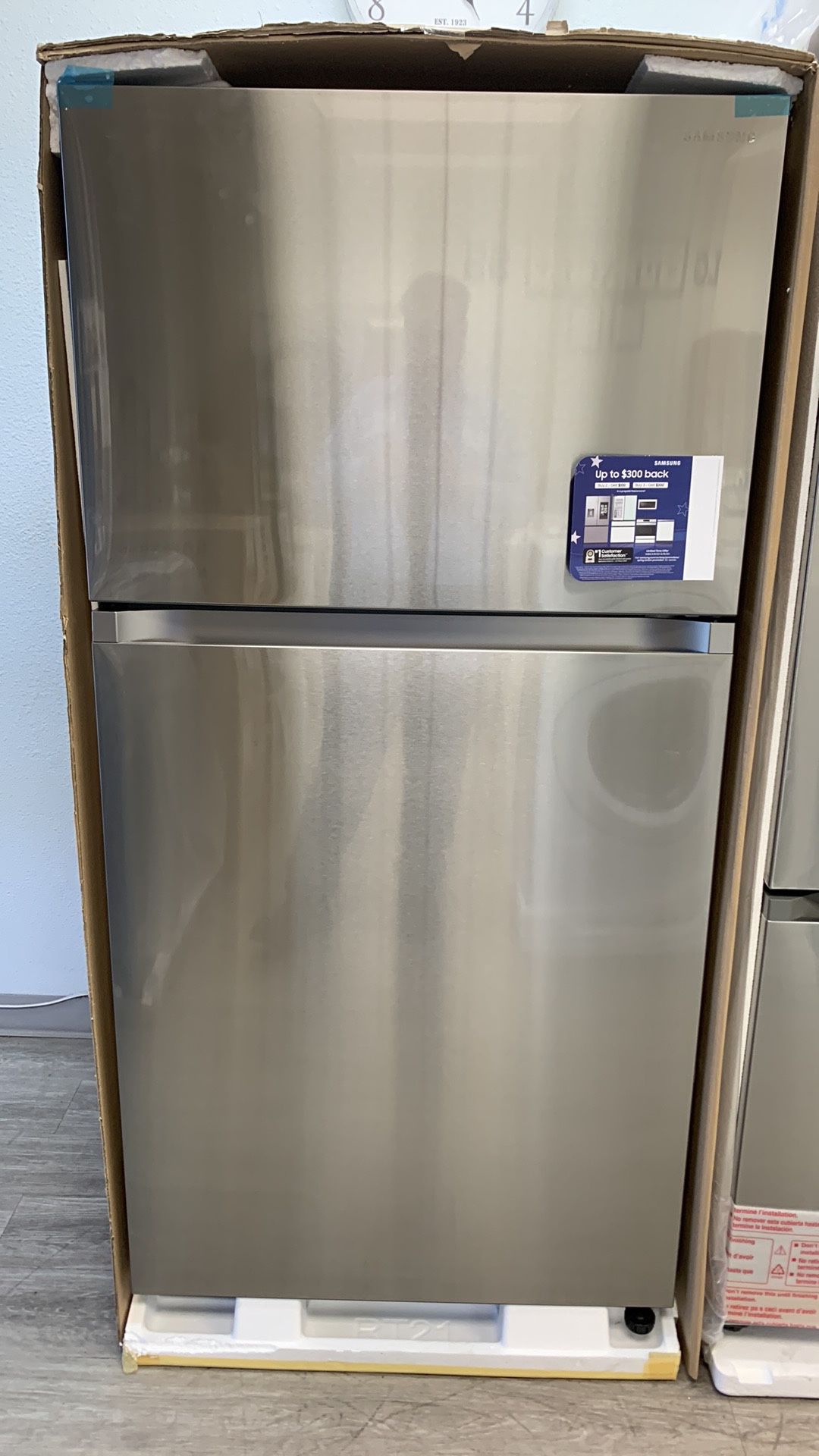 Refrigerator Top Freezer Samsung  