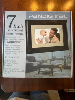 Pandigital 7” LCD Digital Photo Frame – Complete in Box