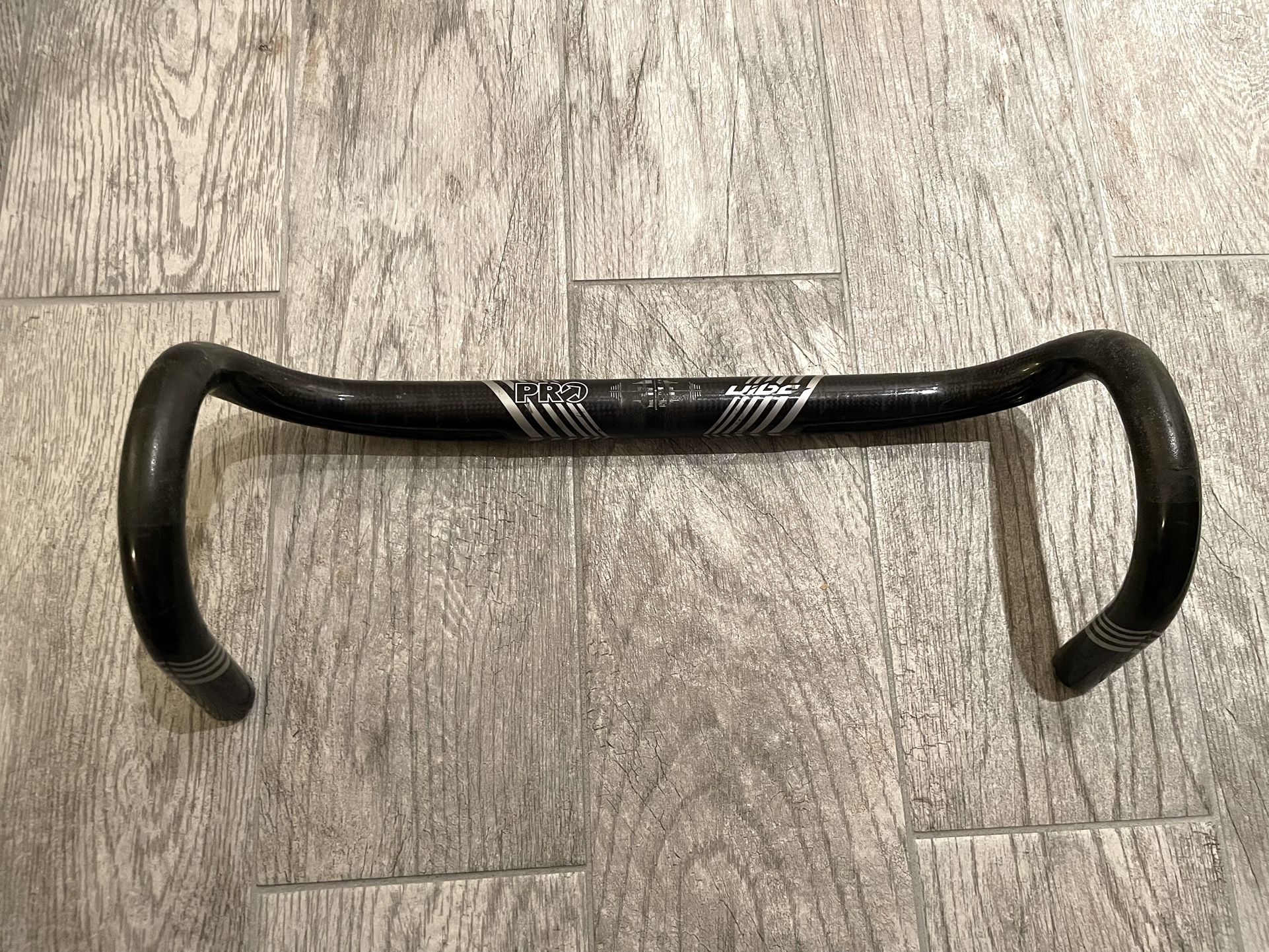 Shimano PRO Vibe Carbon Fiber  Road Bike Handlebars 42cm / 31.8 Clamp