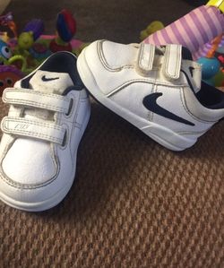 Size 4 baby/toddler Nikes