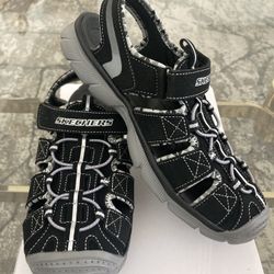  Sketchers Sandals