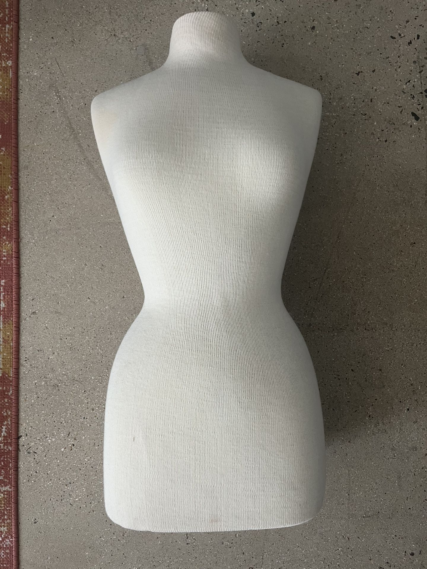 Female Jersey Dress Form Mannequin Size 4