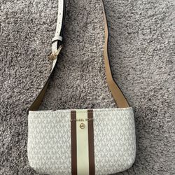 Micheal Kors Belt Pack