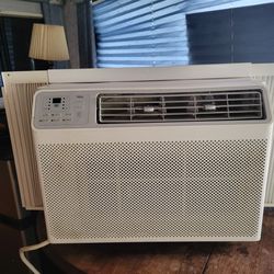 10,000 Btu Air Conditioner Very Cold.