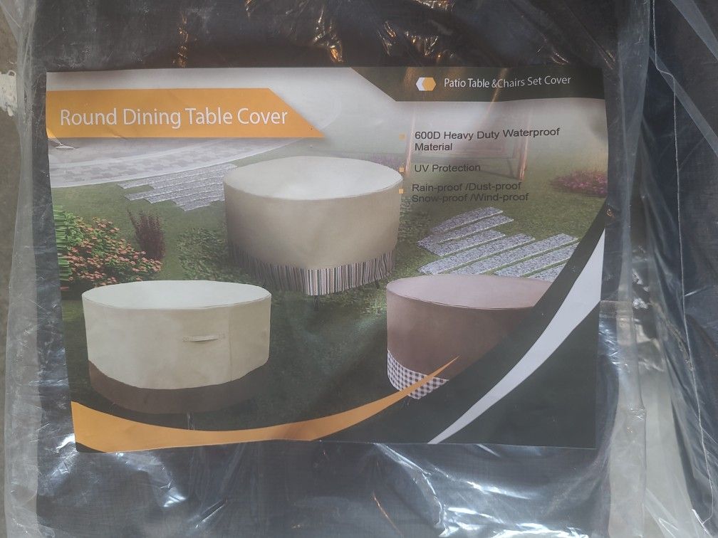 Round Table Covers