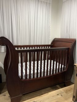 Baby Crib Wood Pottery Barn Used