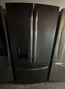 GE French Door Fridge – Black Stainless, Ice & Water Dispenser