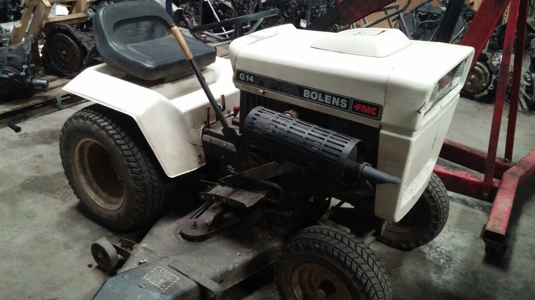 Bolens G14 tractor with accessories. Make offer