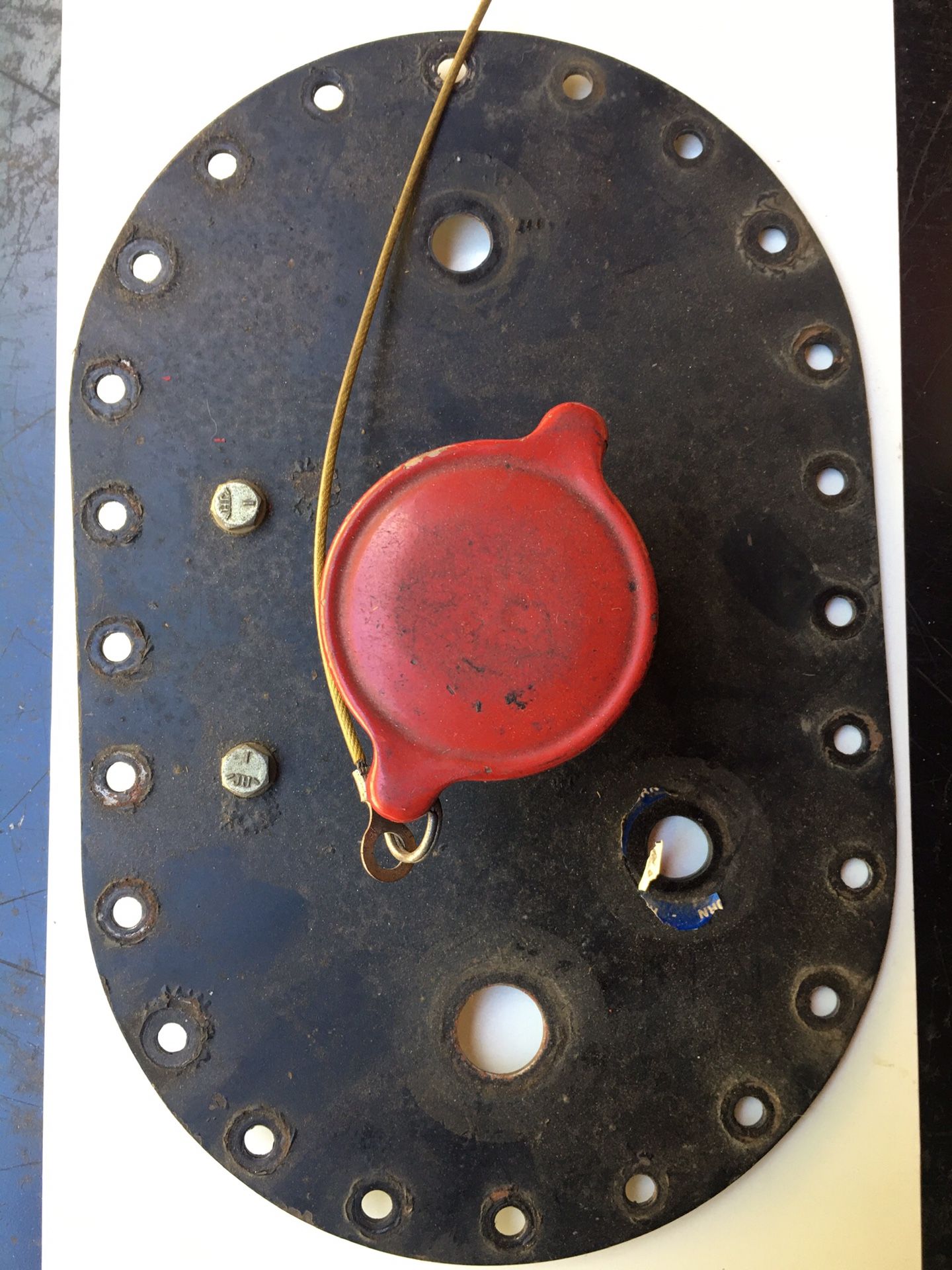 Fuel Cell Surge Box And Fill Plate