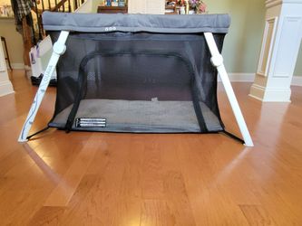 Guava Lotus Travel Crib