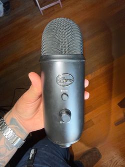Blue Yeti Blackout Microphone