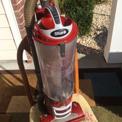 Shark Professional Swivel Vacuum Cleaner