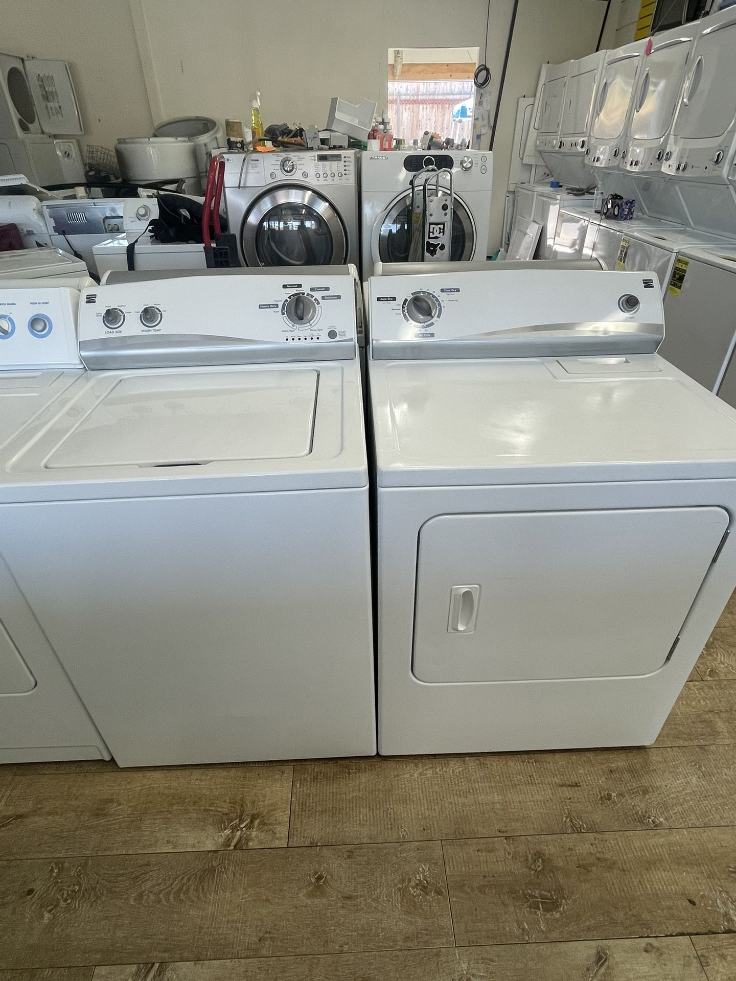Kenmore Electric Dryer And Washer Set In Excellent Condition