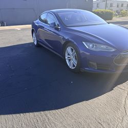 2015 TESLA MODEL S
