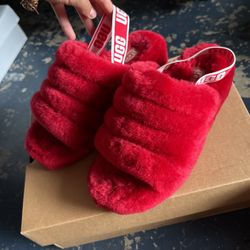 UGG fluff slide- ribbon red