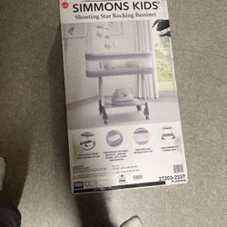 Simmons Kids Shooting Star Rocking Bassinet