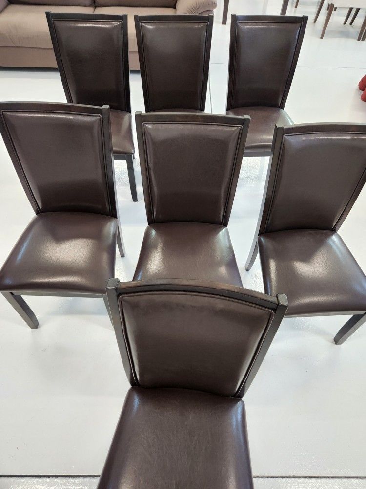 7 ASHLEY Furniture Solid Wood Parsons Chairs *** for Sale in Peoria, AZ