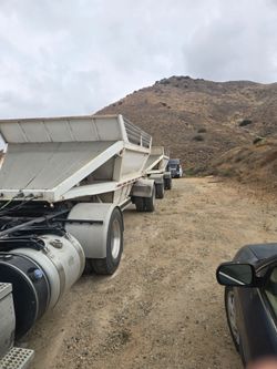 WHITE TRAILERS