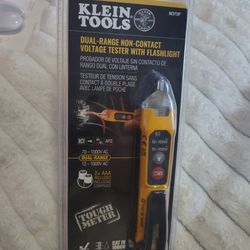 New DUAL-RANGE NON-CONTACT VOLTAGE TESTER WITH FLASHLIGHT