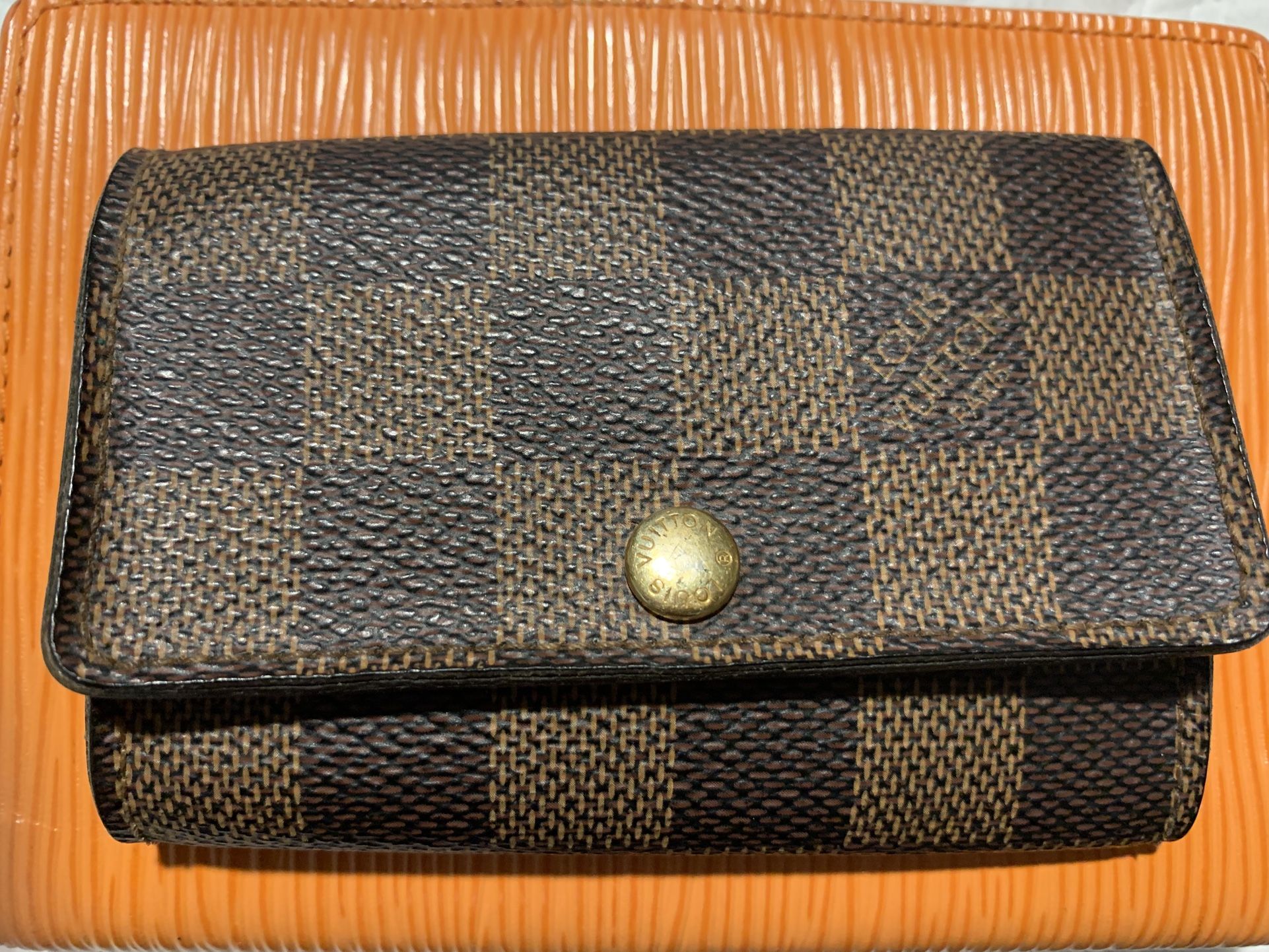 Louis Vuitton Damier Ebene - 6 Key Holder-Submit Offer