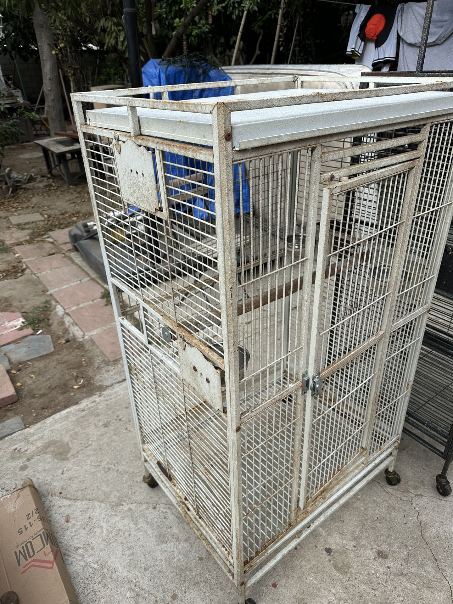 Cage 