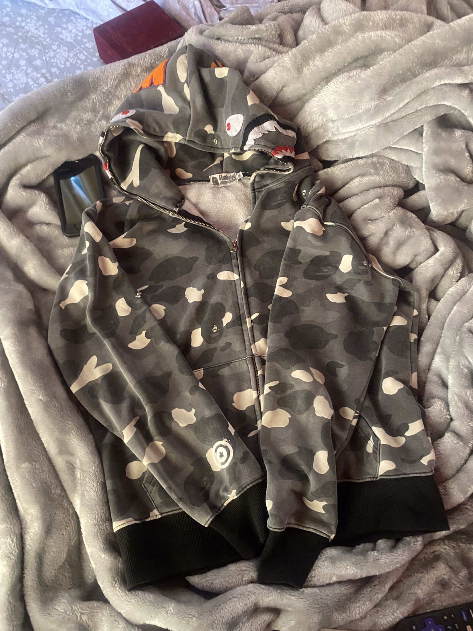 Bape Hoodie M