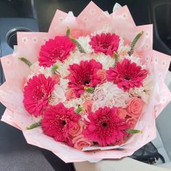 Small Mixed Bouquet