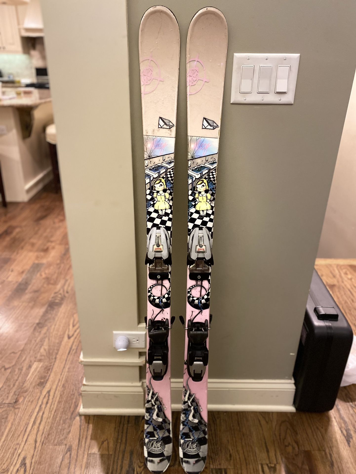 Women/girl Ski Set With Boots Size 23.5 US 4-5
