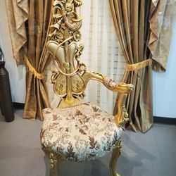 Beautiful Italian Music Chair