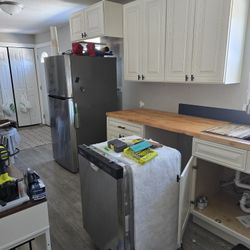 Set Of Appliances Refridgerator, Electric Stove, Microwave, Dishwasher