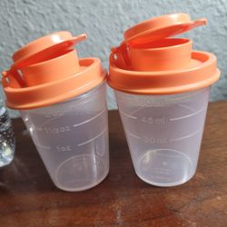 Tupperware Mini Salt And Pepper Shakers New
