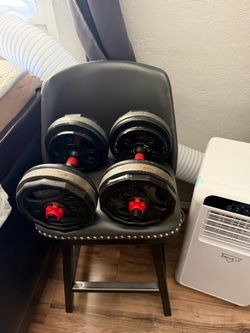 Adjustable Dumbbell Set with Red Collars