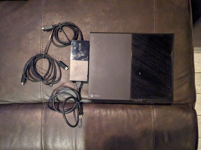 Xbox Elite 1Tb w/Red Dead Redemption 2