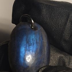 Blue flash labradorite cabochon pendant 