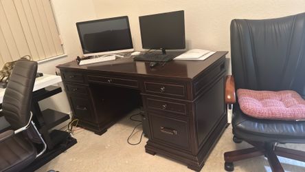 Office table