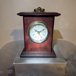 Arrive Before Time Quartz Clock 