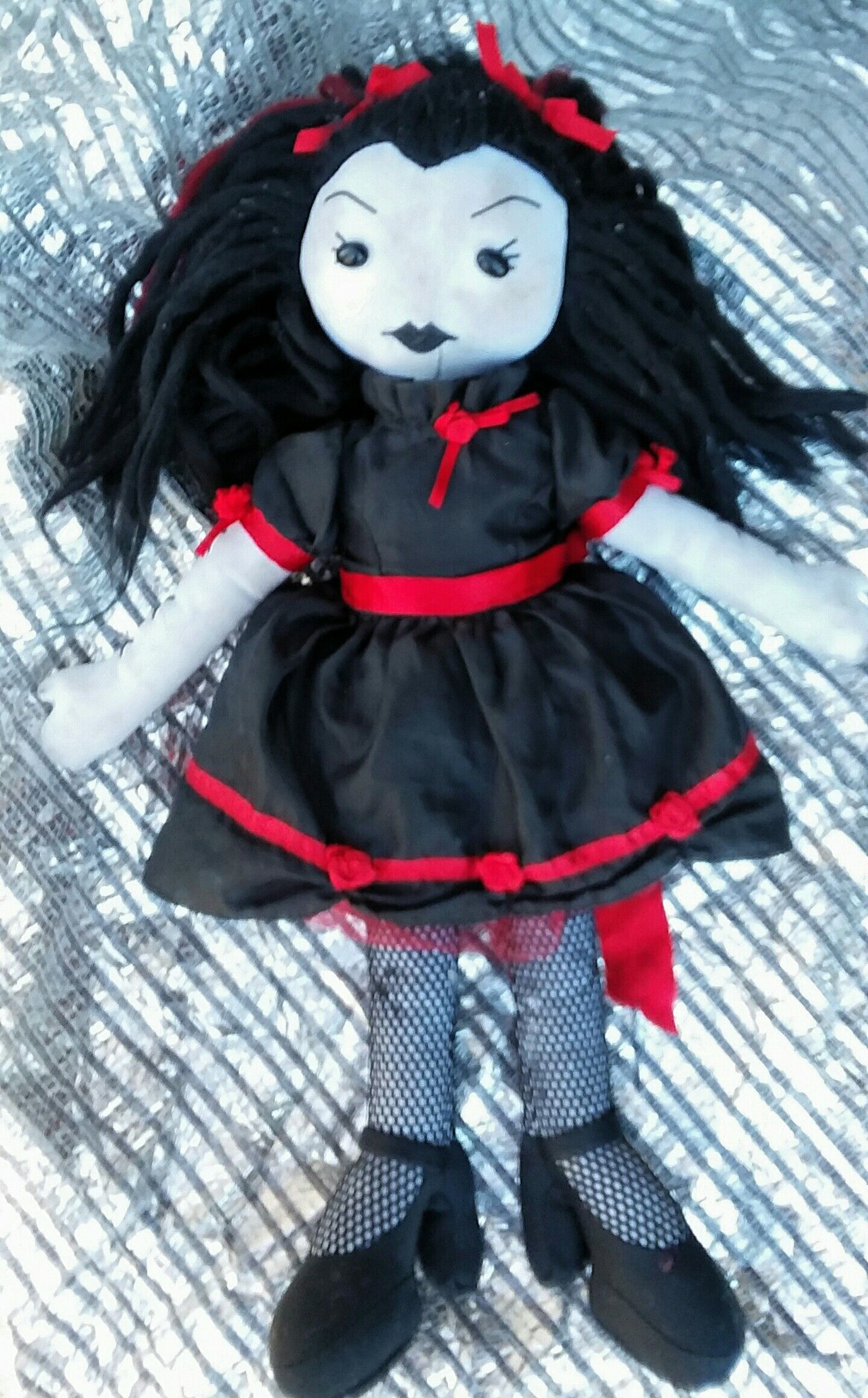 MELANCHLY MOLLY an 18" Goth Rag Doll Rare Collectible from Hot Topic made by DOOM DOLLS