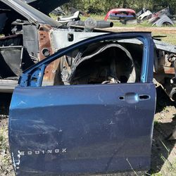 Fits 2018-2022 Chevrolet Equinox Front Door Driver Left 
