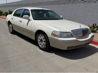 2003 Linclon town car ultimate package